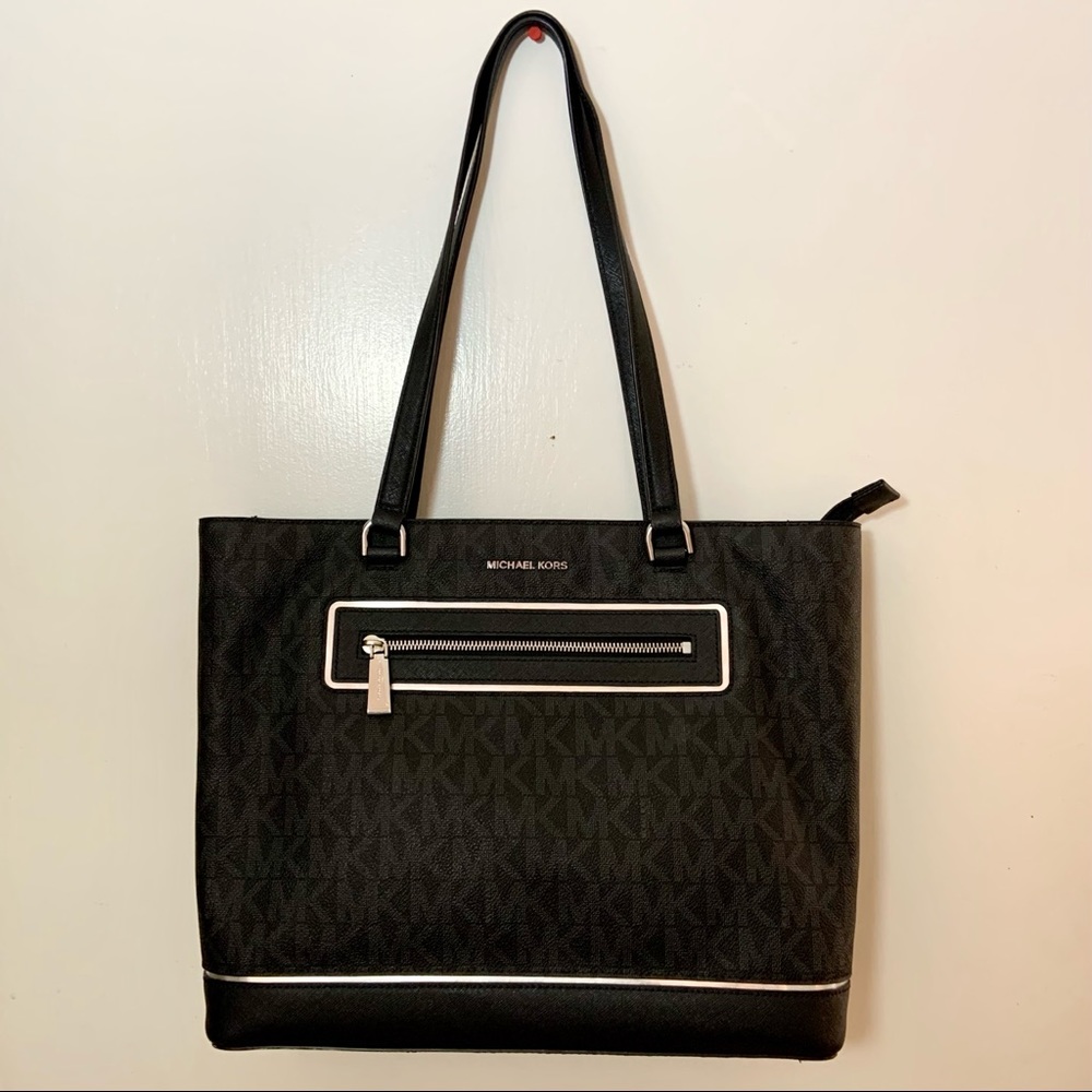 MICHAEL KORS Black Purse